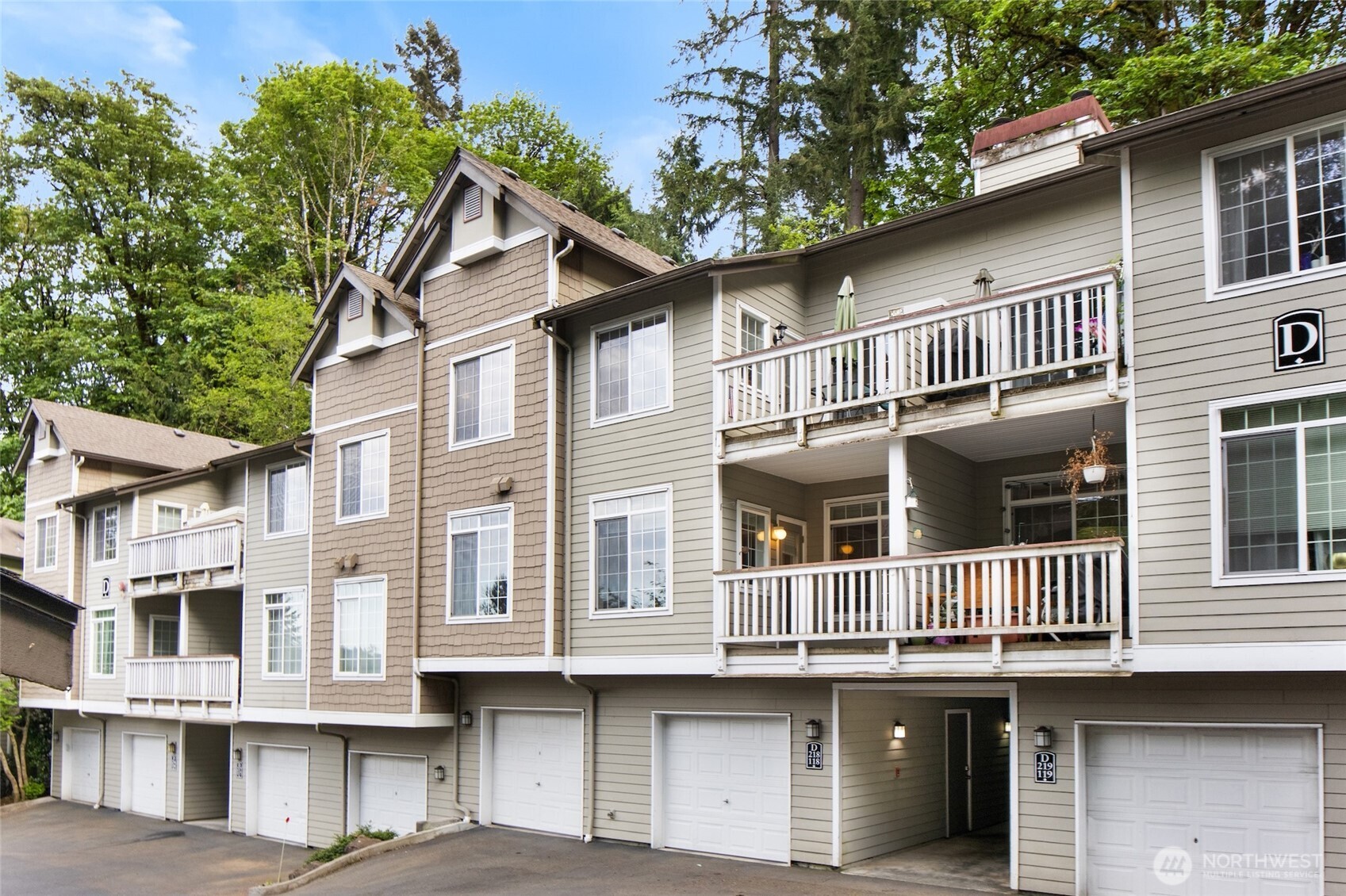 18505 SE Newport Way Unit: D118