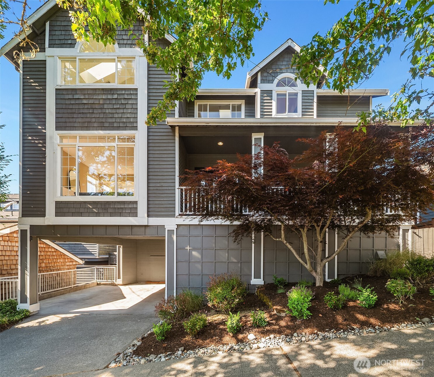 2112 N 64th Street
