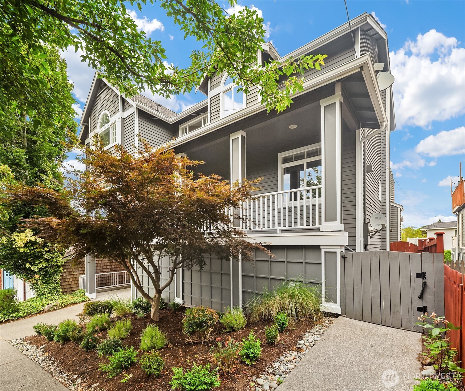 2112 N 64th Street