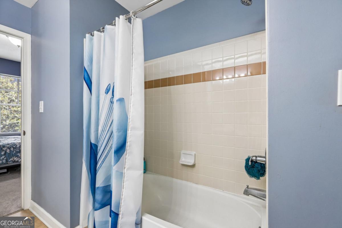 1101 Juniper Street NE # 104