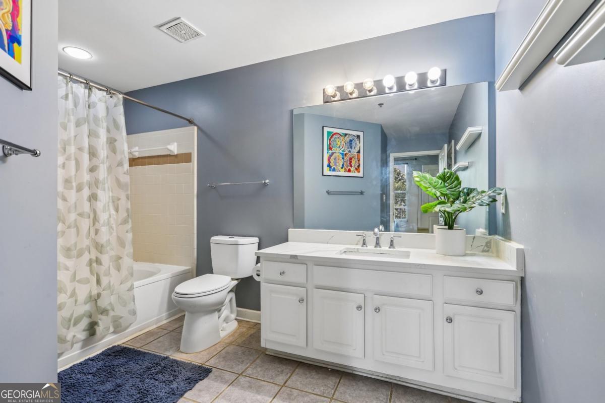 1101 Juniper Street NE # 104