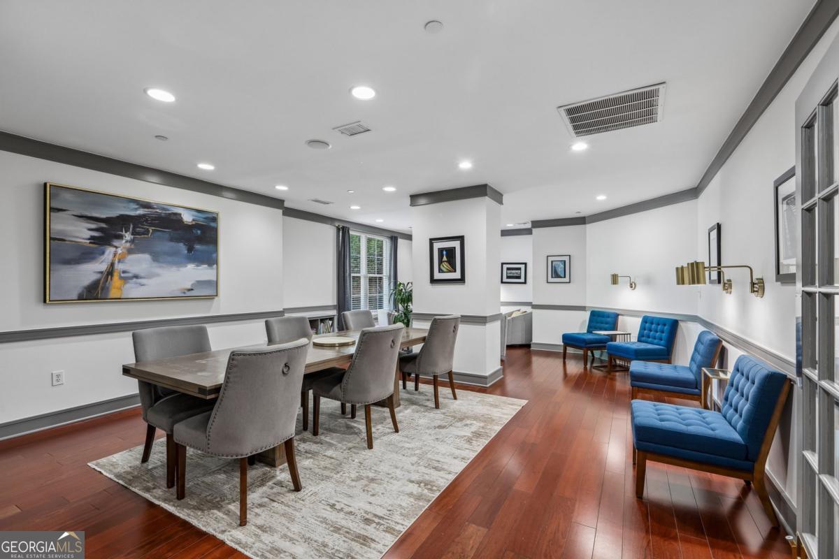 1101 Juniper Street NE # 104