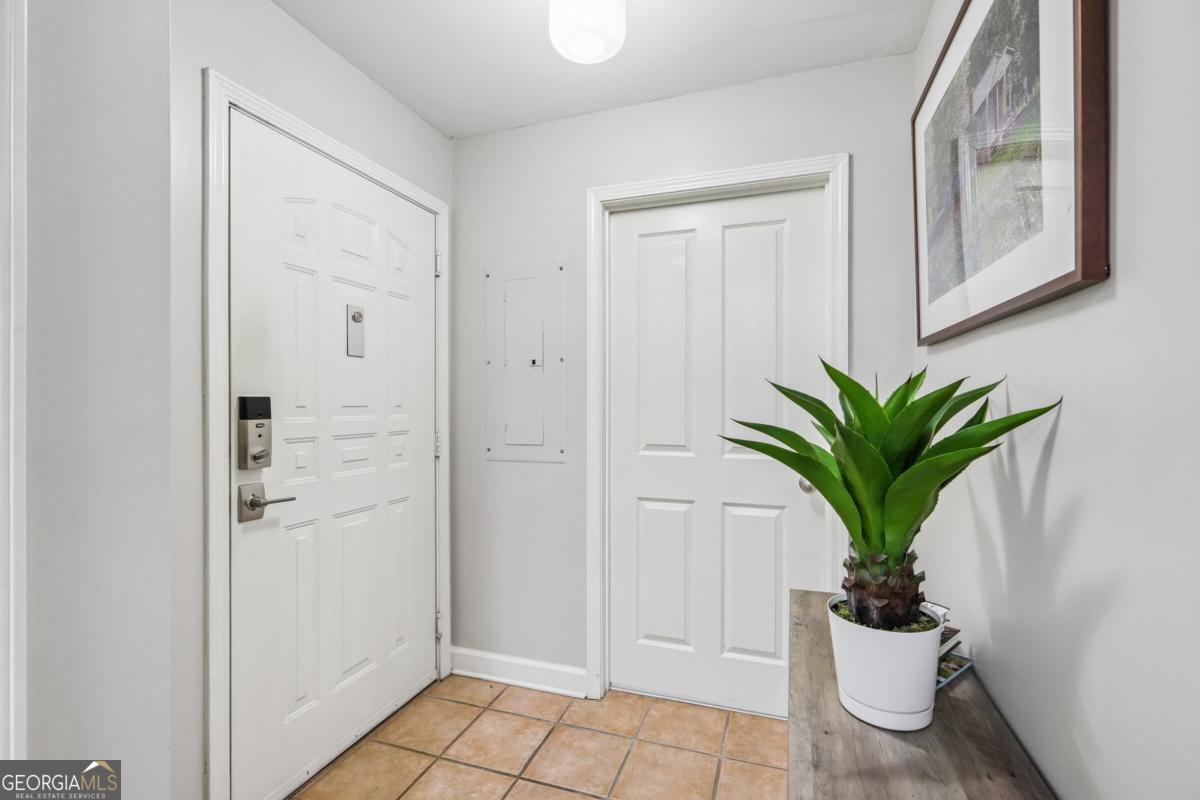 1101 Juniper Street NE # 104