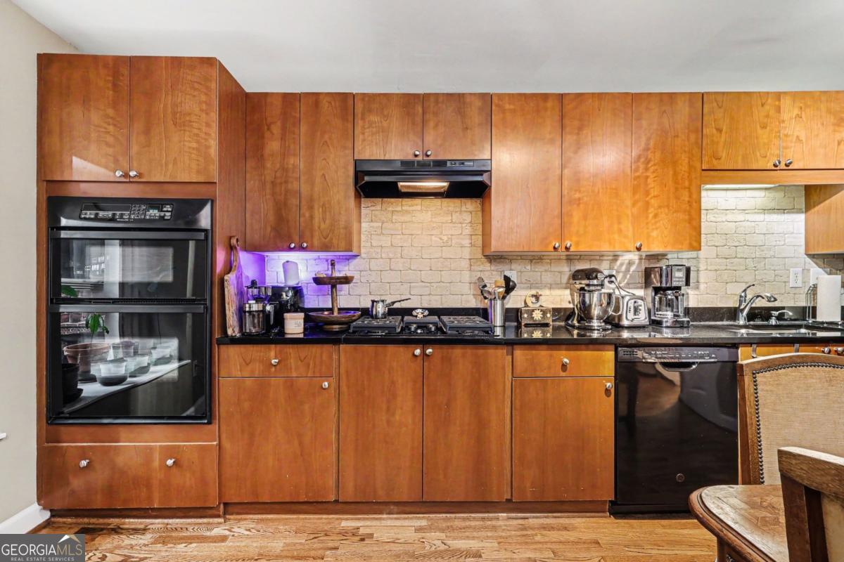 2626 Peachtree Road NW # 205