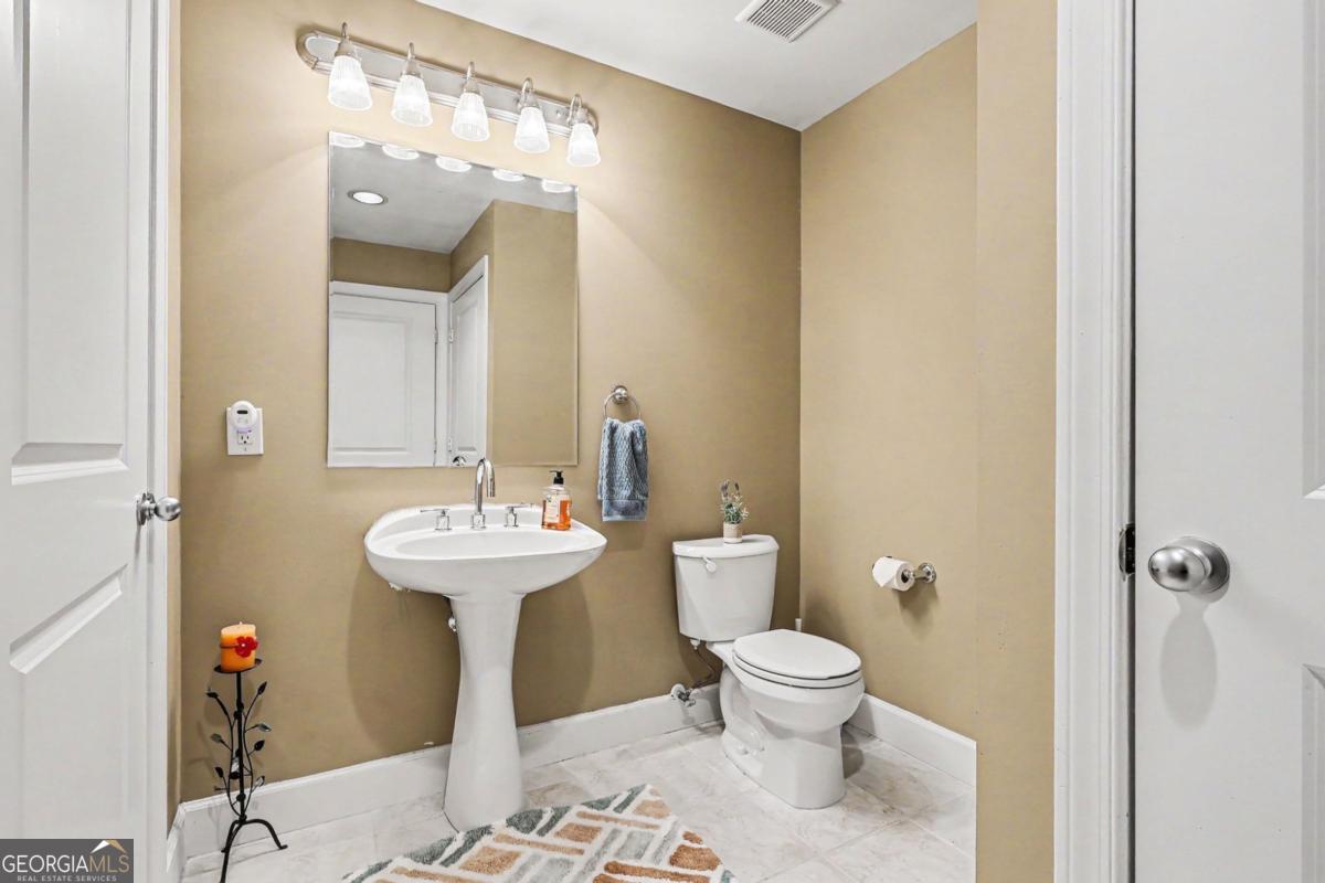 2626 Peachtree Road NW # 205
