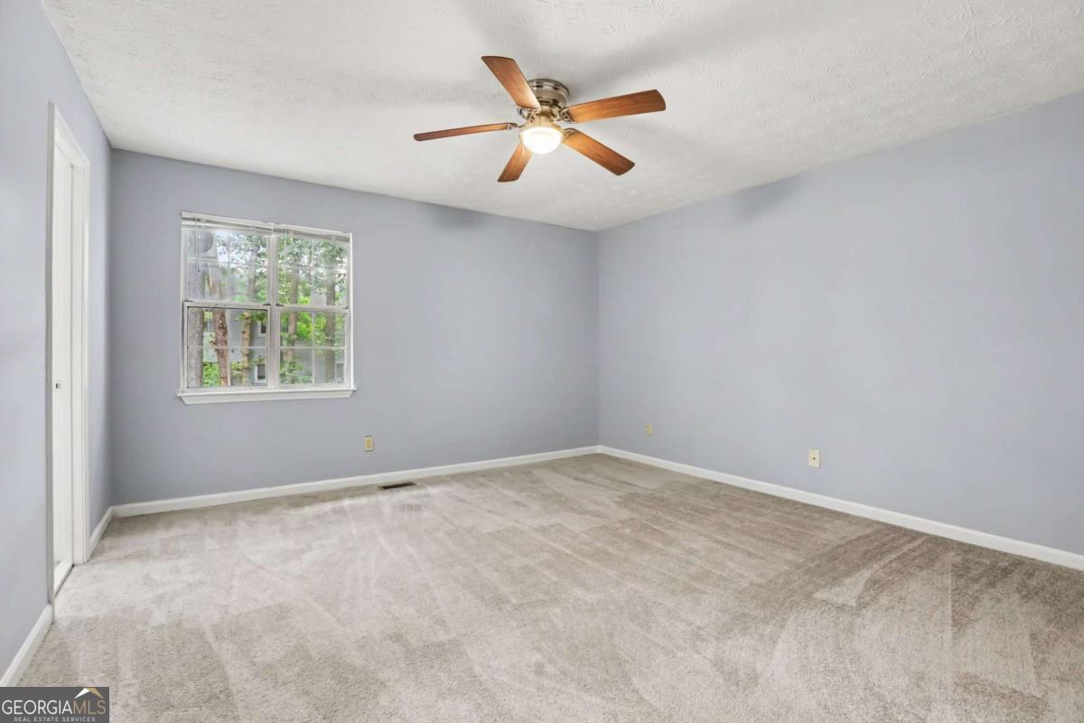 5582 Stonington Trac Parkway