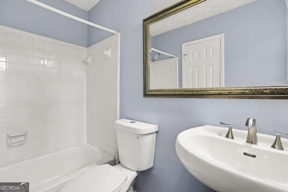 5582 Stonington Trac Parkway