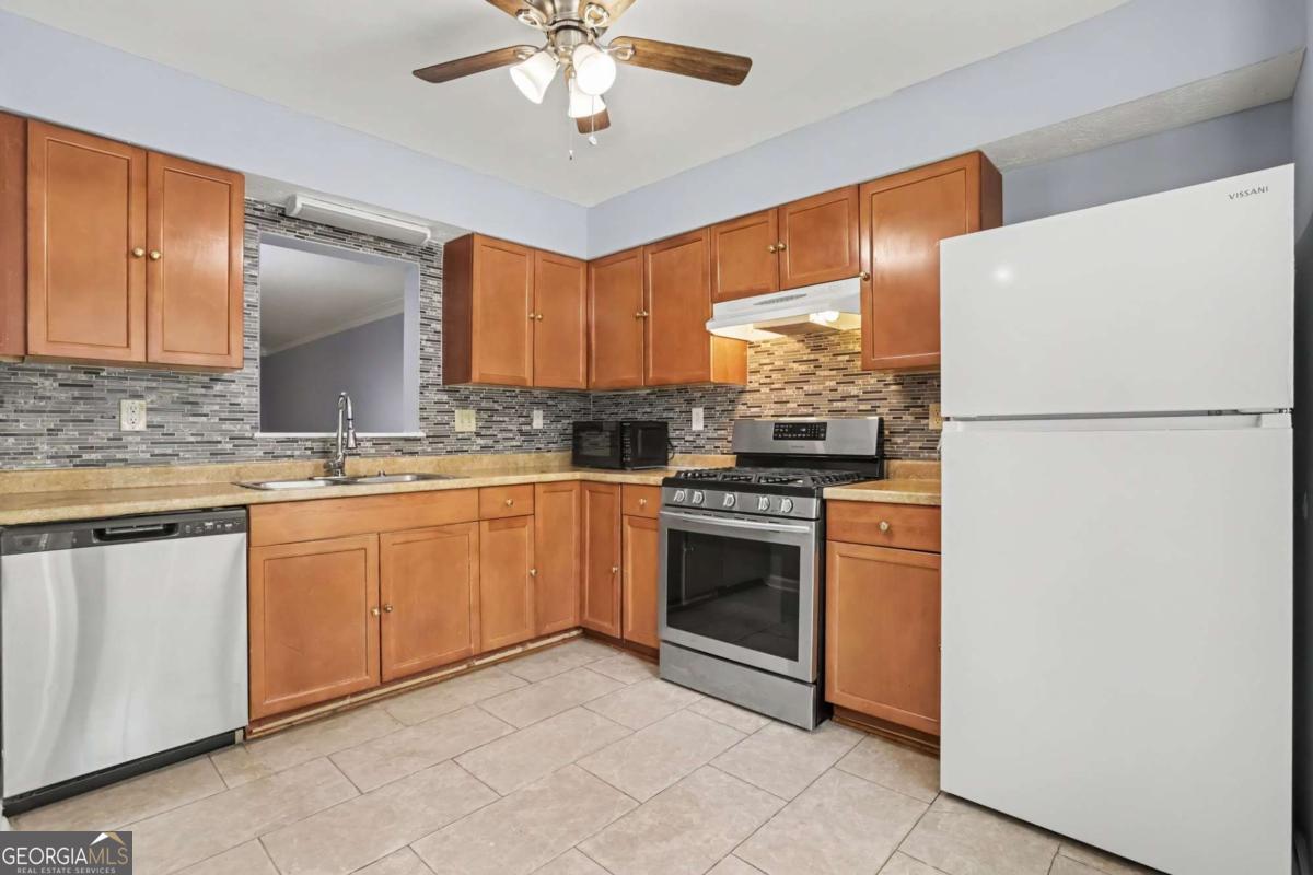 5582 Stonington Trac Parkway