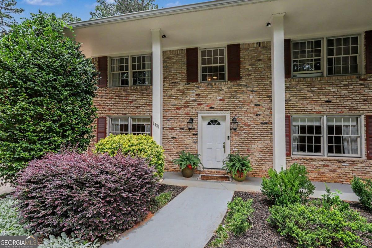 3631 Santa Fe Trail