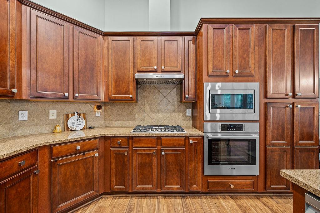 7731 Sleepy Lagoon Way