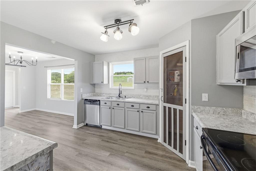 242 Grandview Drive