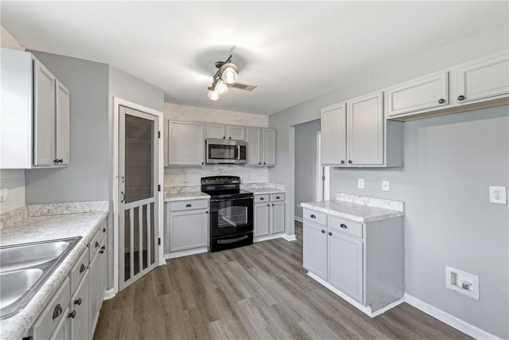242 Grandview Drive