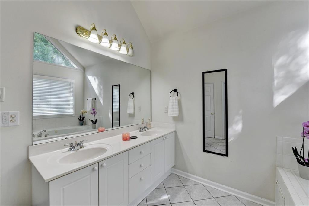 2486 Hampton Park Drive