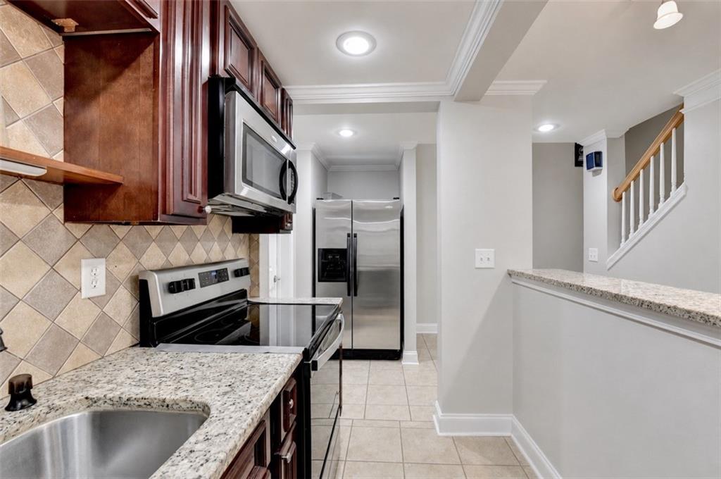 2486 Hampton Park Drive