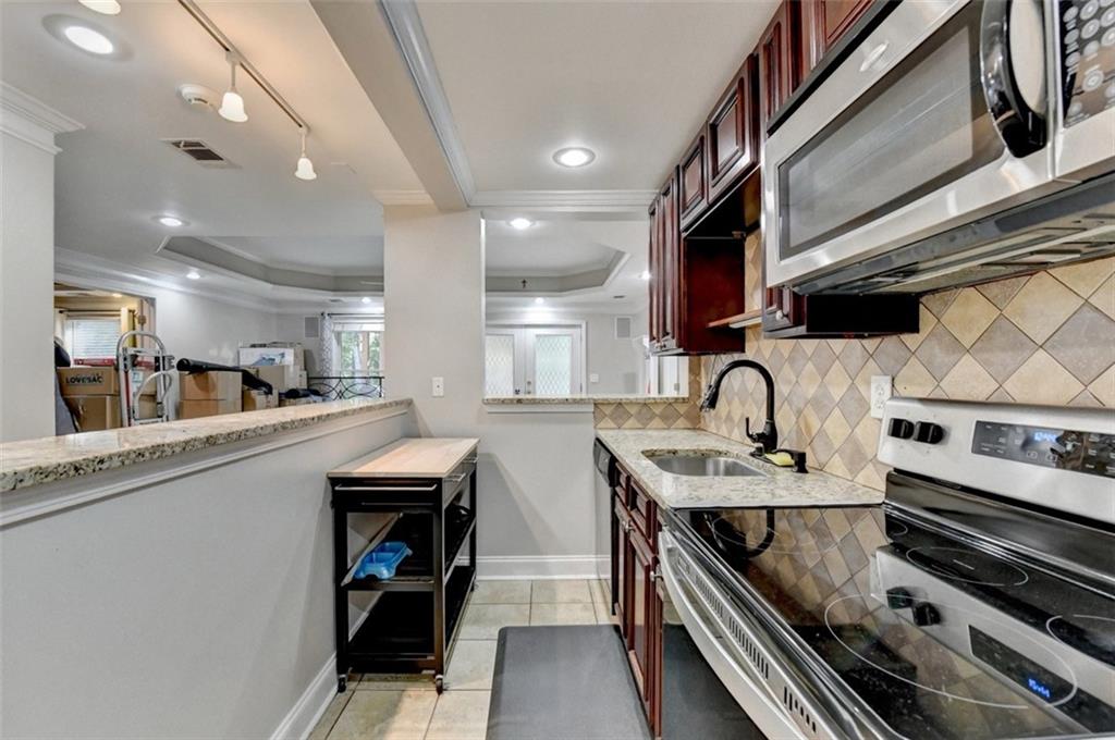 2486 Hampton Park Drive