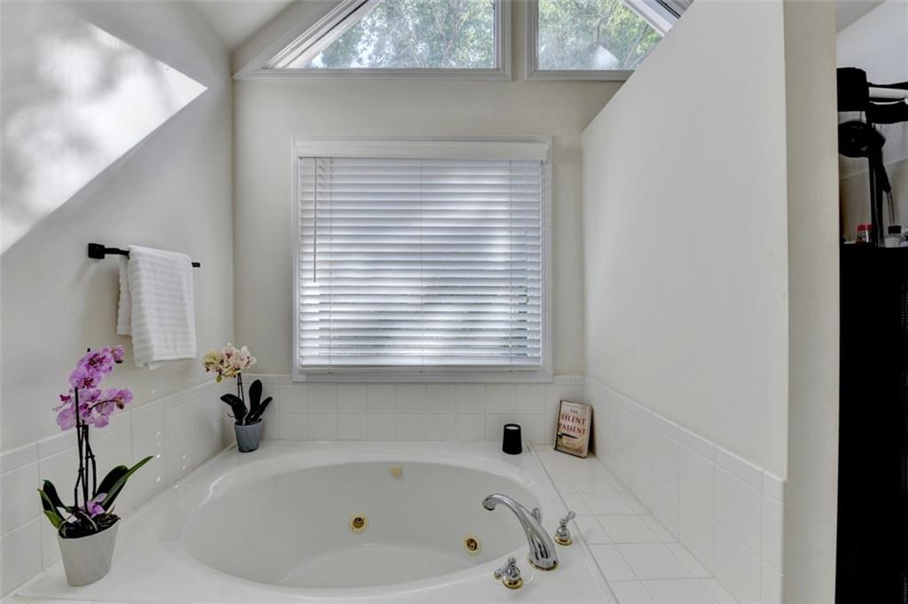 2486 Hampton Park Drive