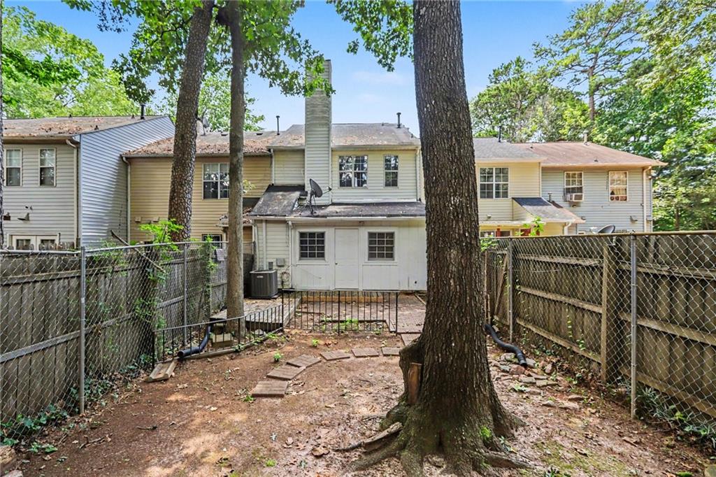 5582 Stonington Trace Parkway