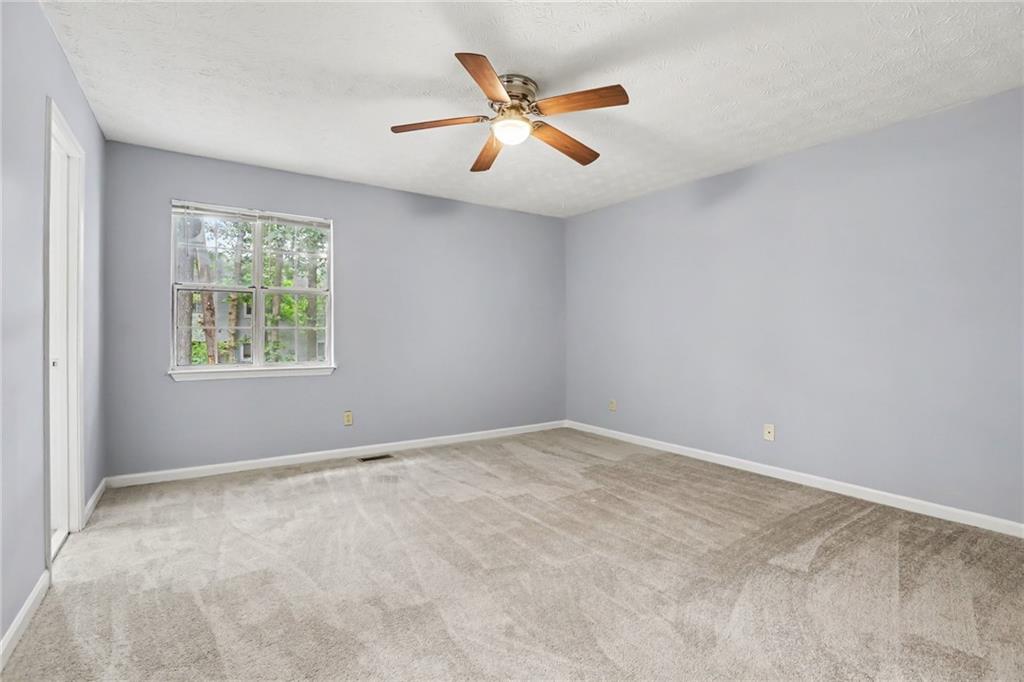 5582 Stonington Trace Parkway