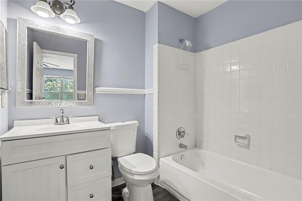 5582 Stonington Trace Parkway