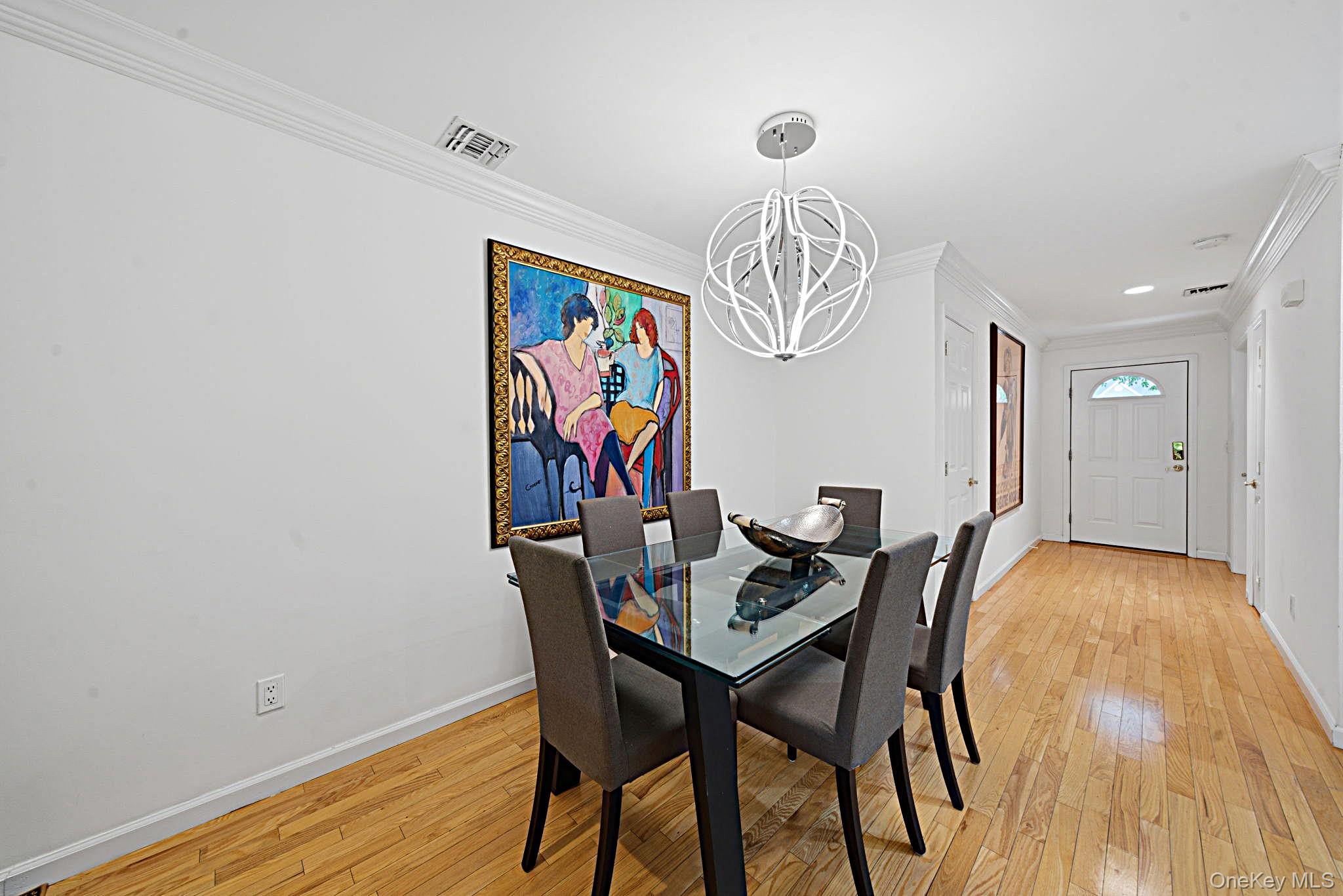 1053 Savoy Drive