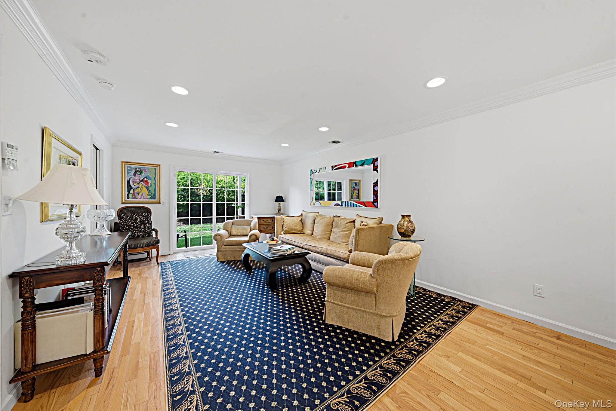 1053 Savoy Drive