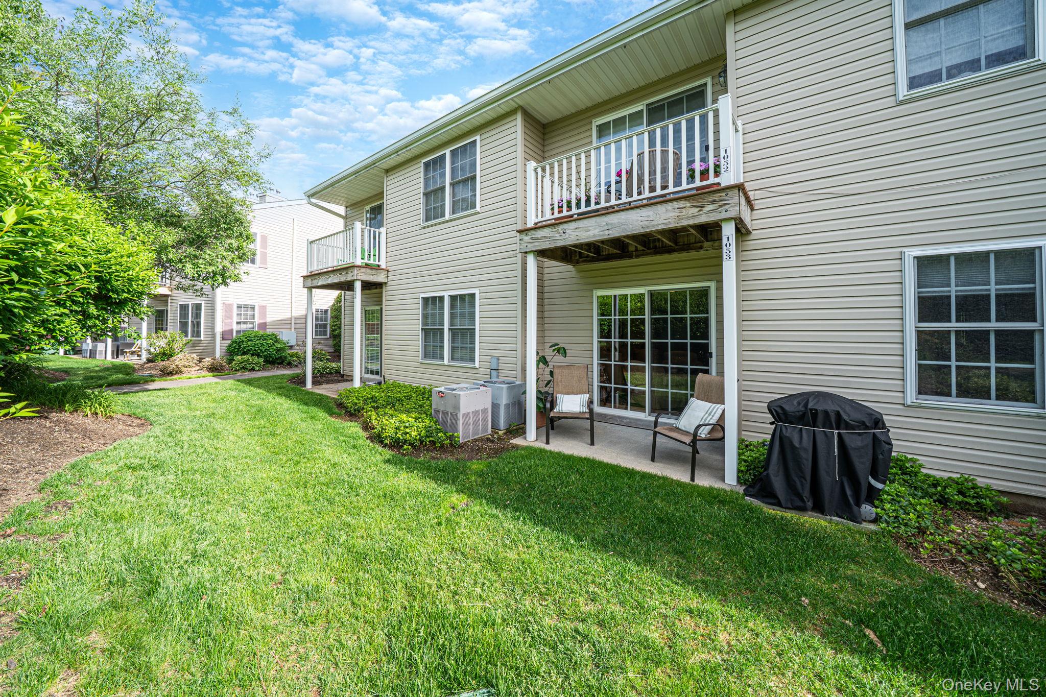 1053 Savoy Drive