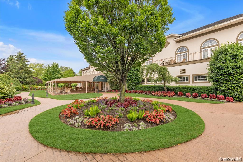 1053 Savoy Drive