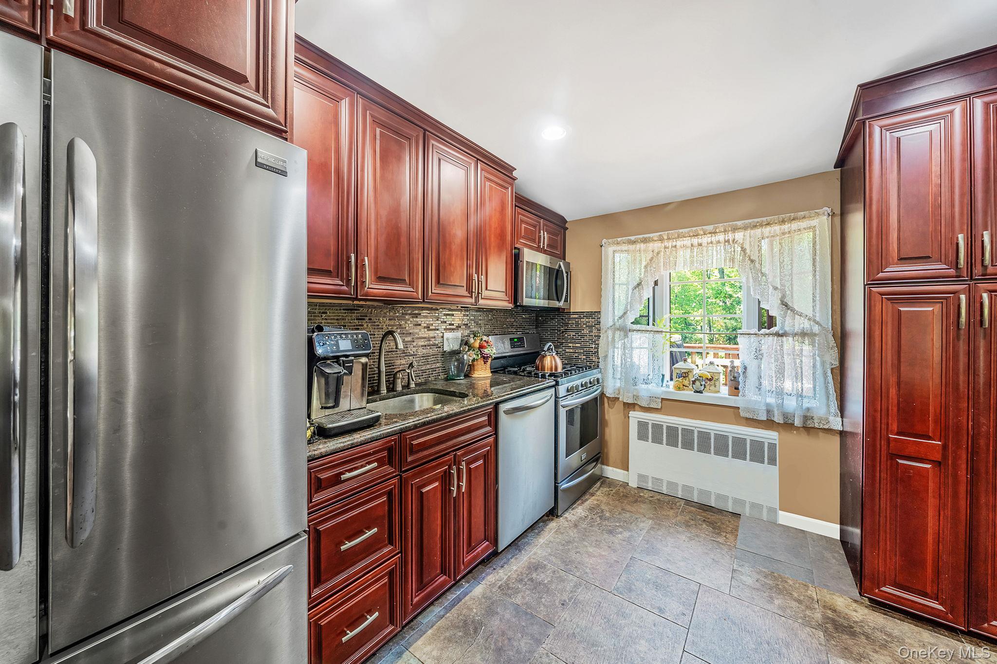 118 Ledgewood Drive