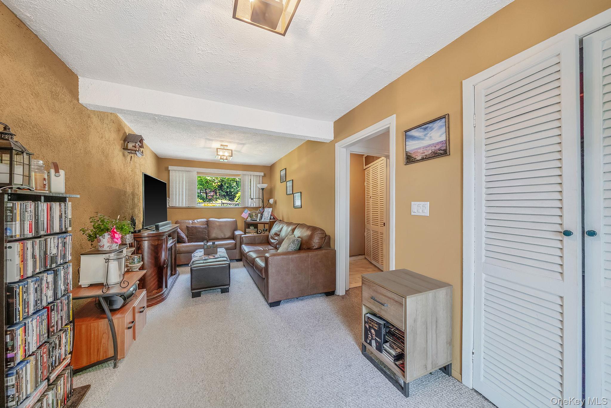 118 Ledgewood Drive