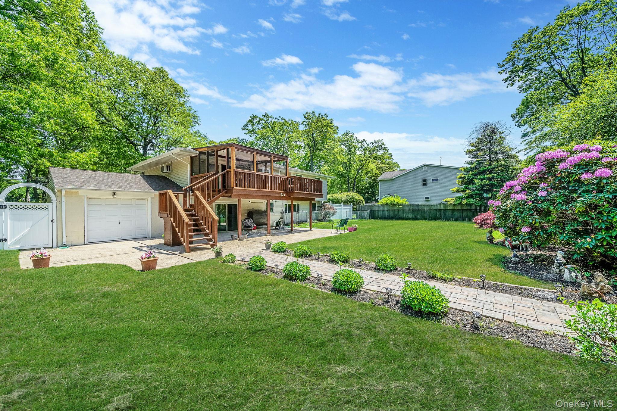 118 Ledgewood Drive