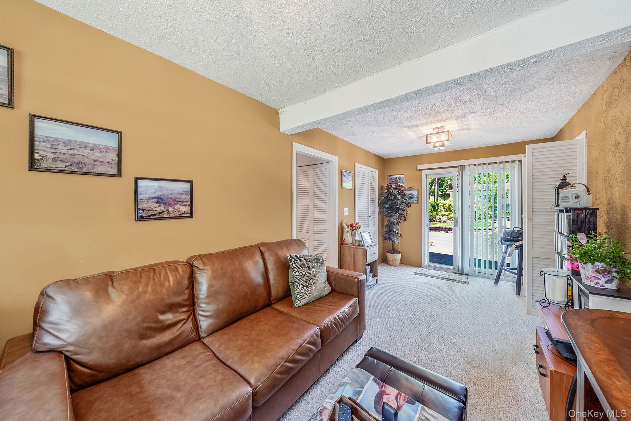 118 Ledgewood Drive