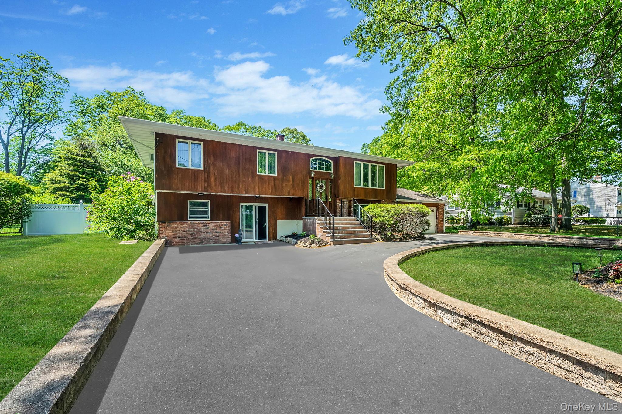 118 Ledgewood Drive