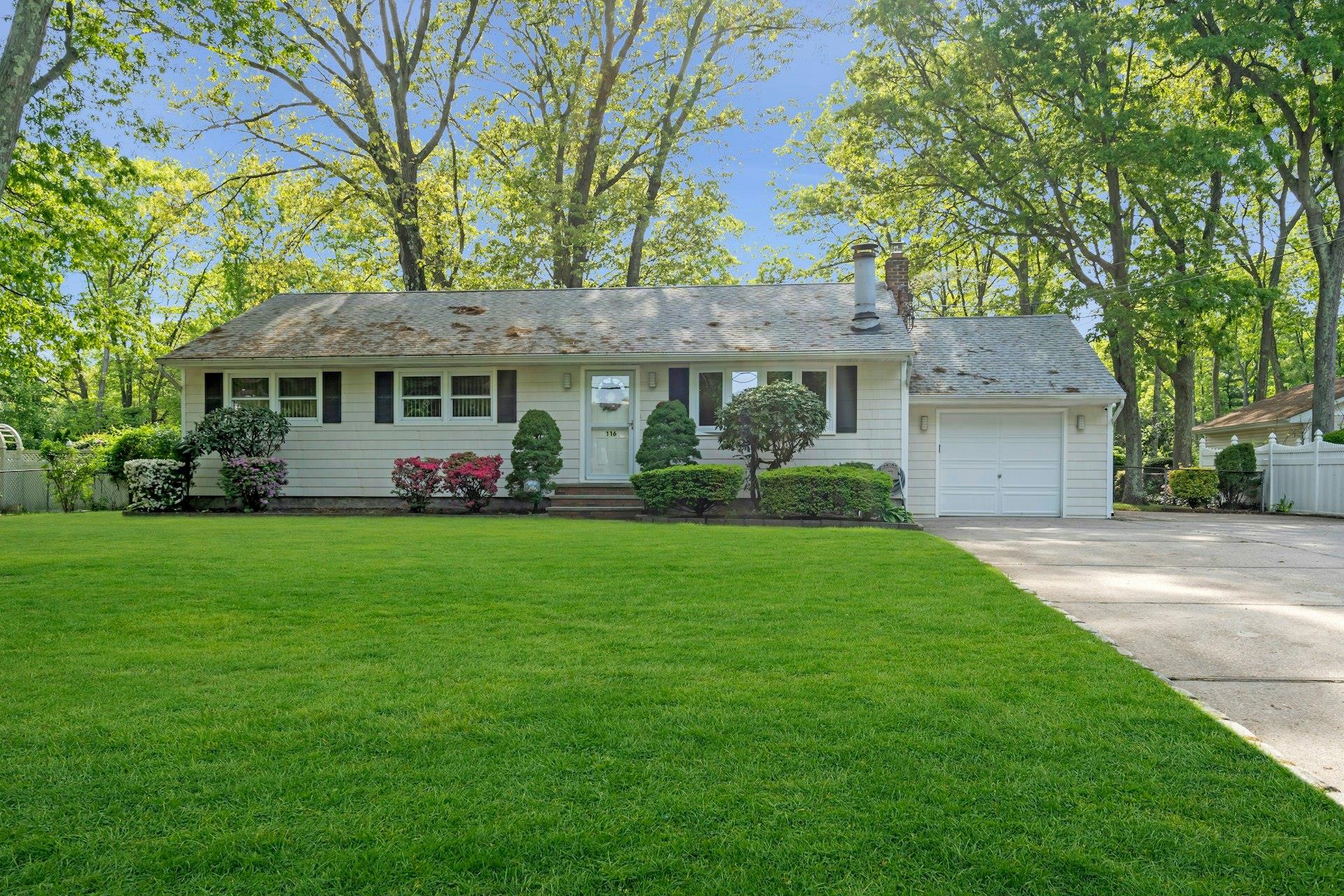 116 Ledgewood Drive