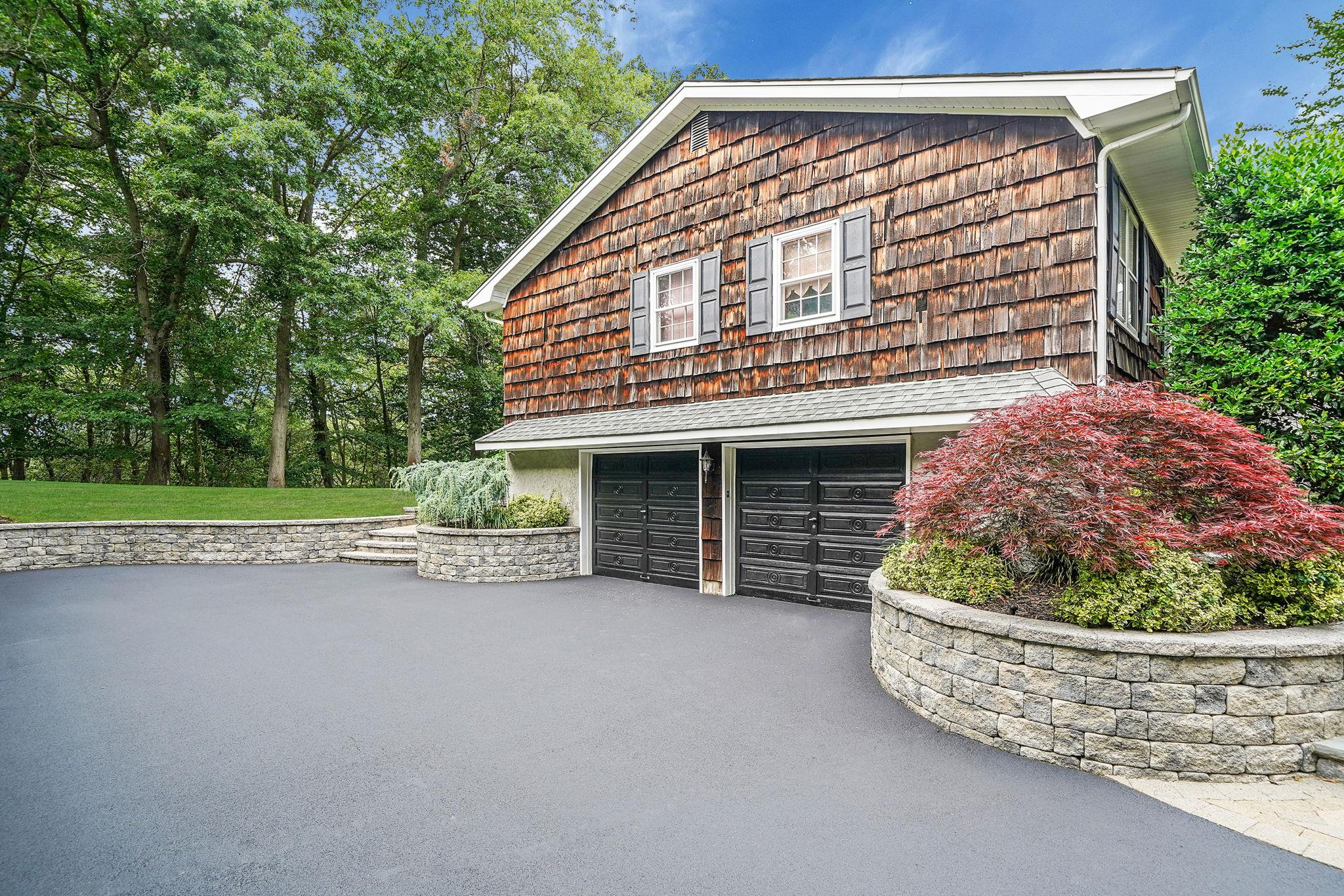 30 Twixt Hills Road