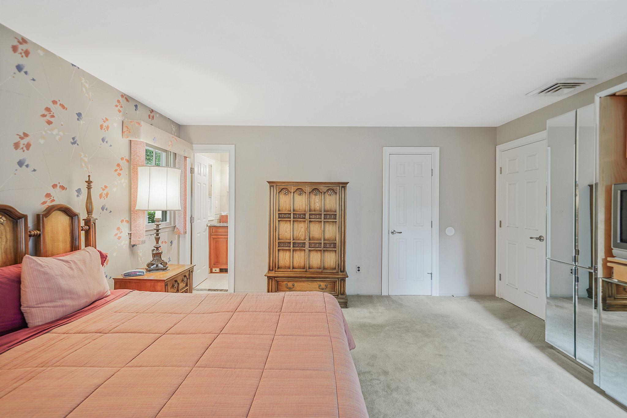 30 Twixt Hills Road