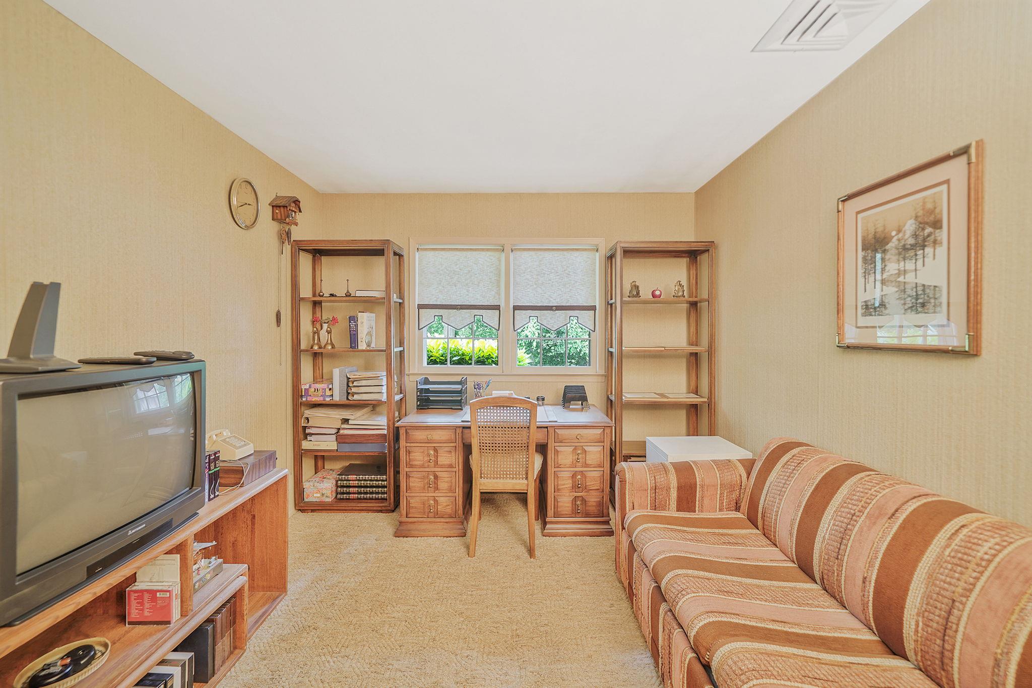 30 Twixt Hills Road