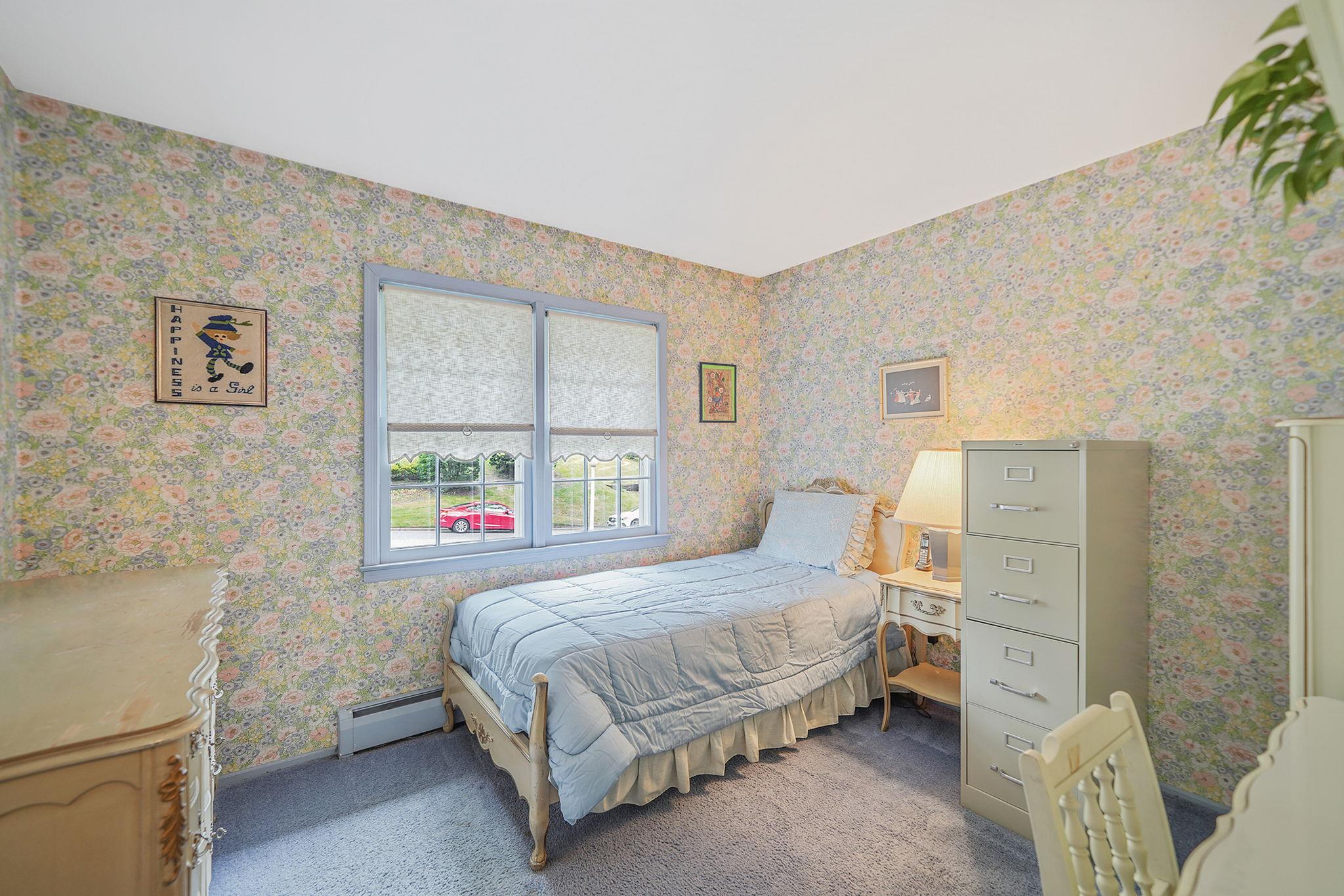 30 Twixt Hills Road