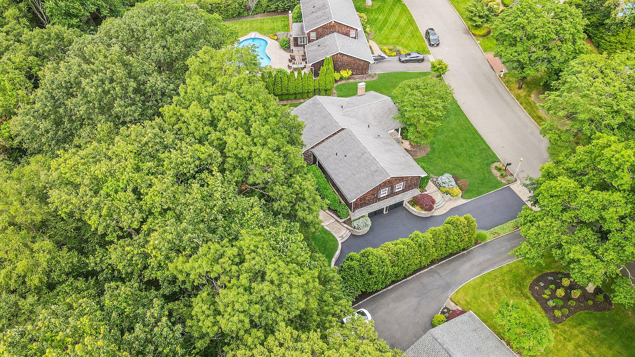 30 Twixt Hills Road