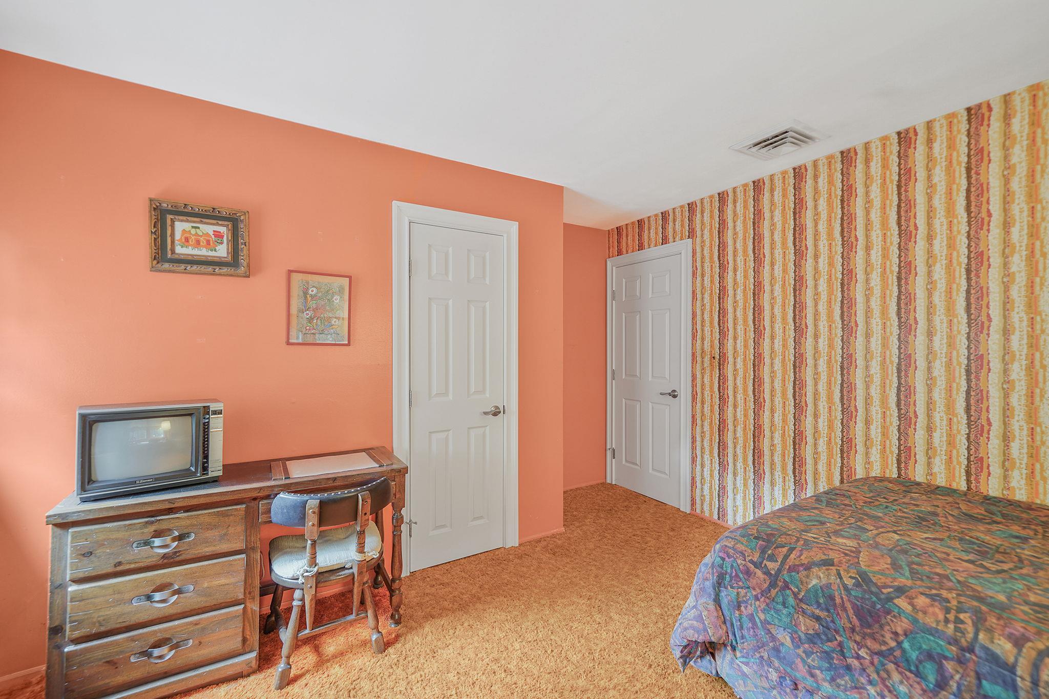 30 Twixt Hills Road