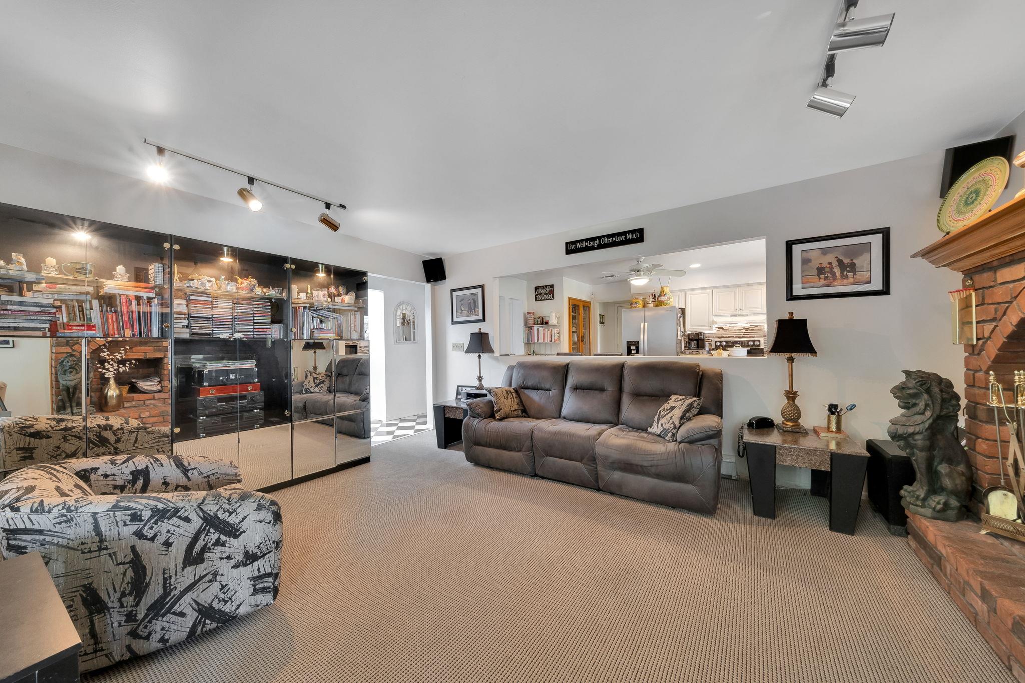 11 Dillmont Drive