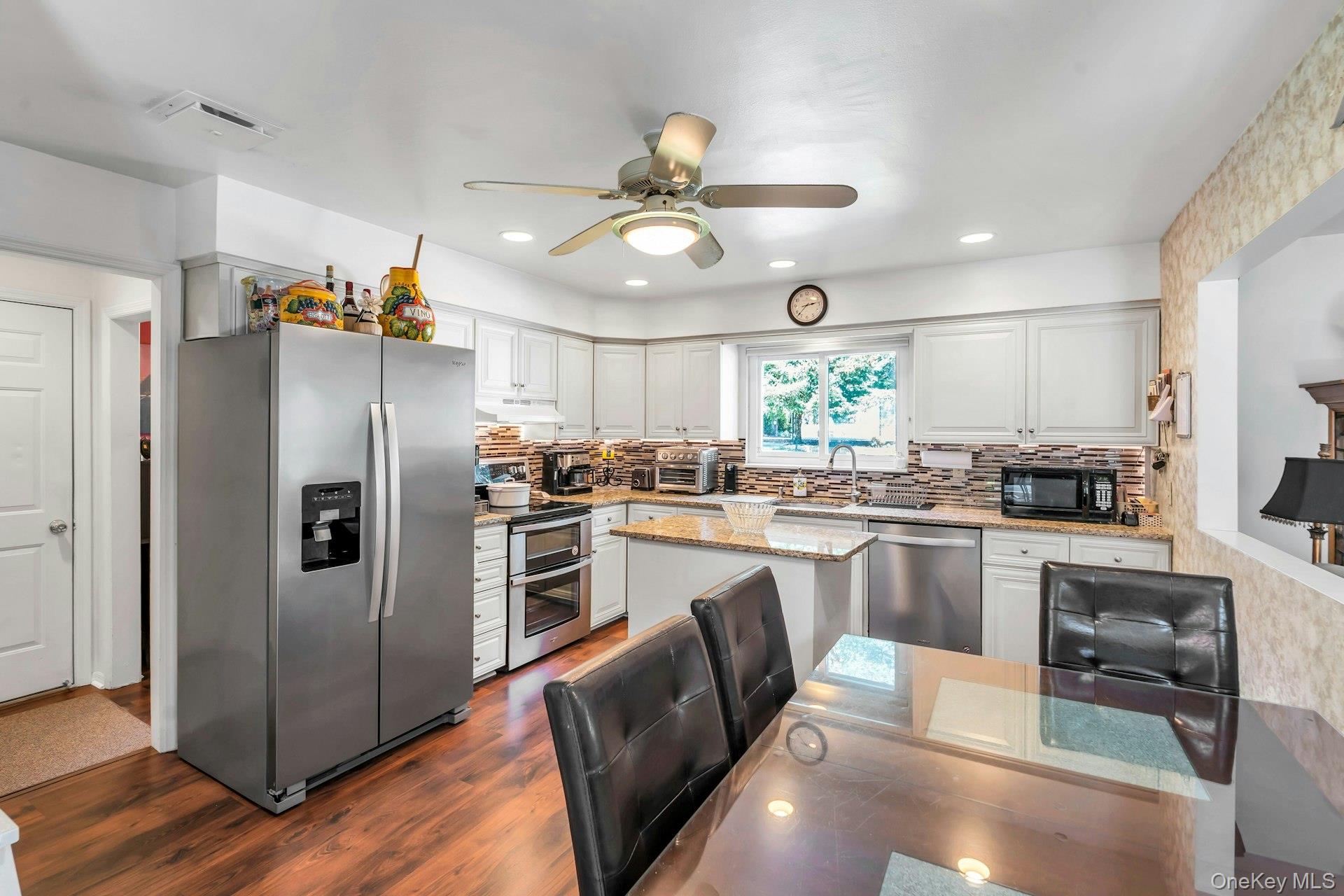 11 Dillmont Drive