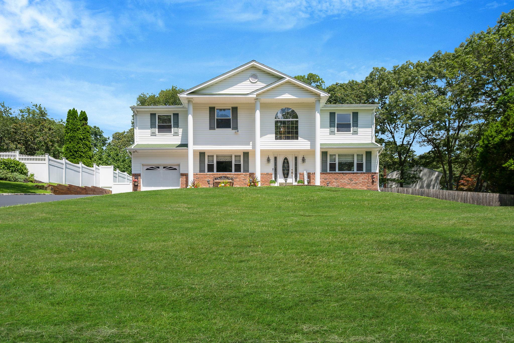 11 Dillmont Drive