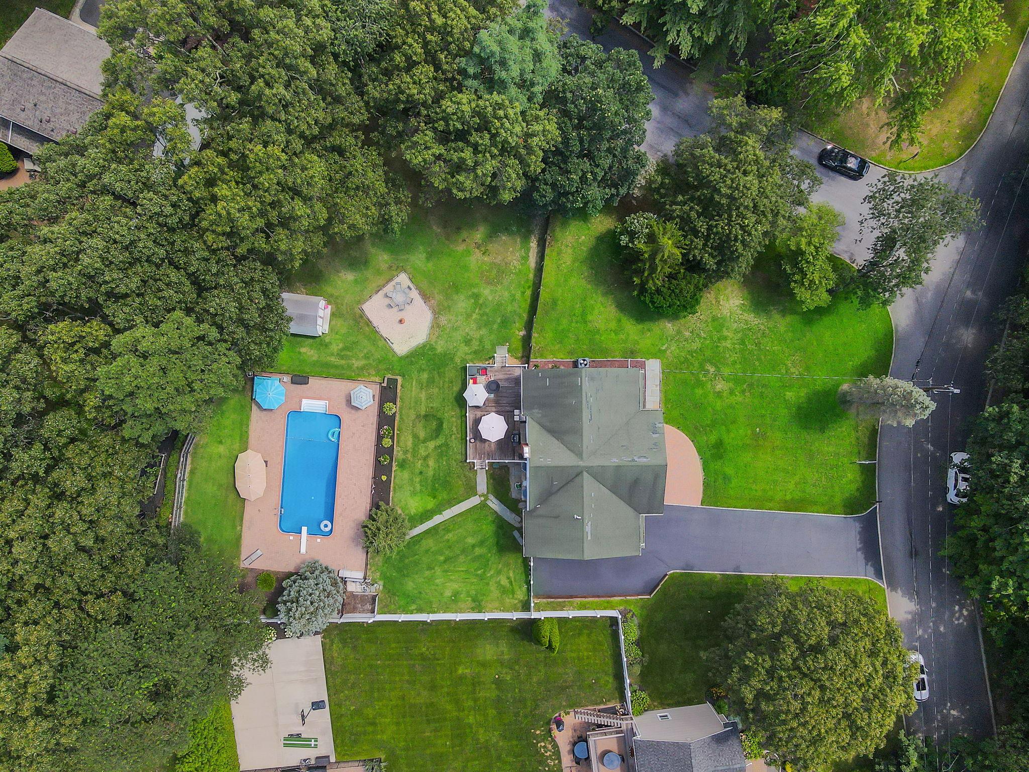11 Dillmont Drive