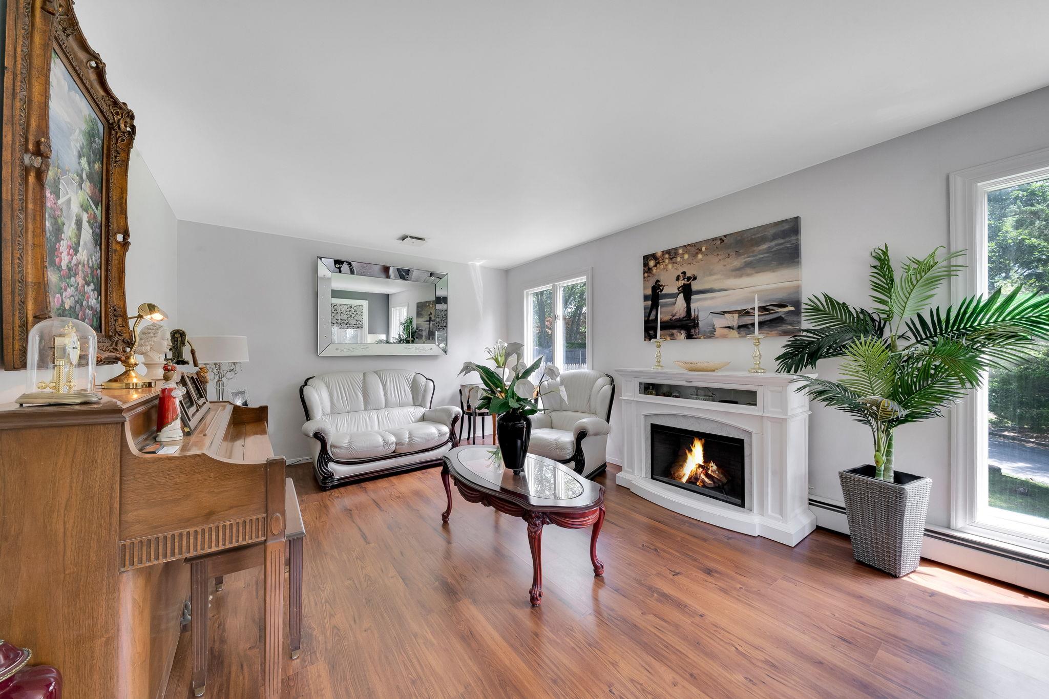11 Dillmont Drive