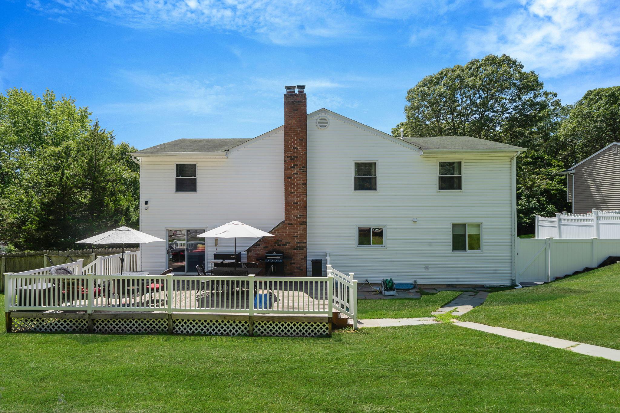 11 Dillmont Drive