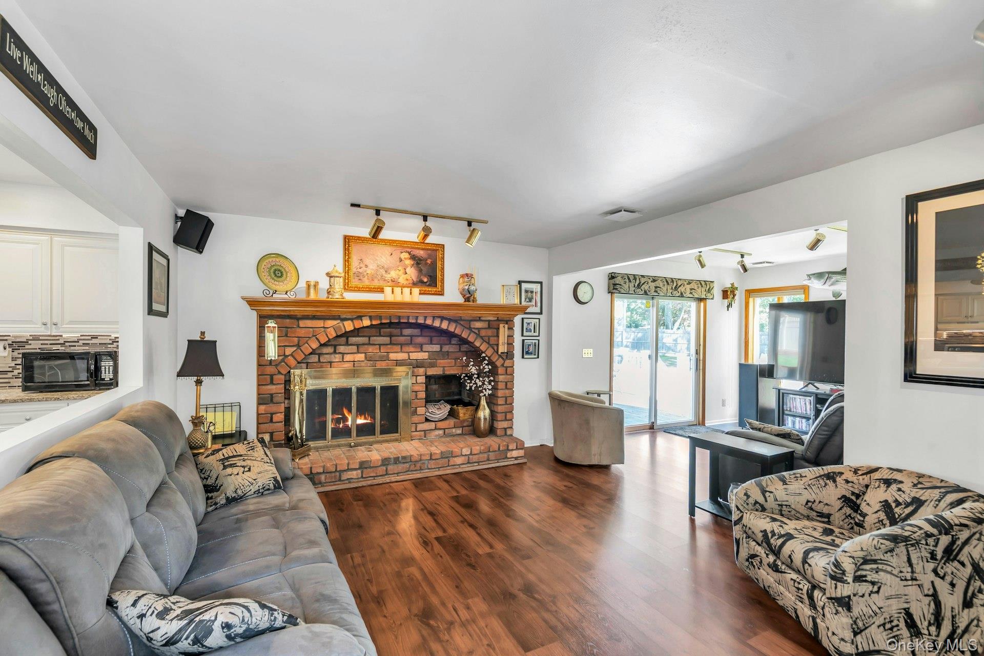 11 Dillmont Drive