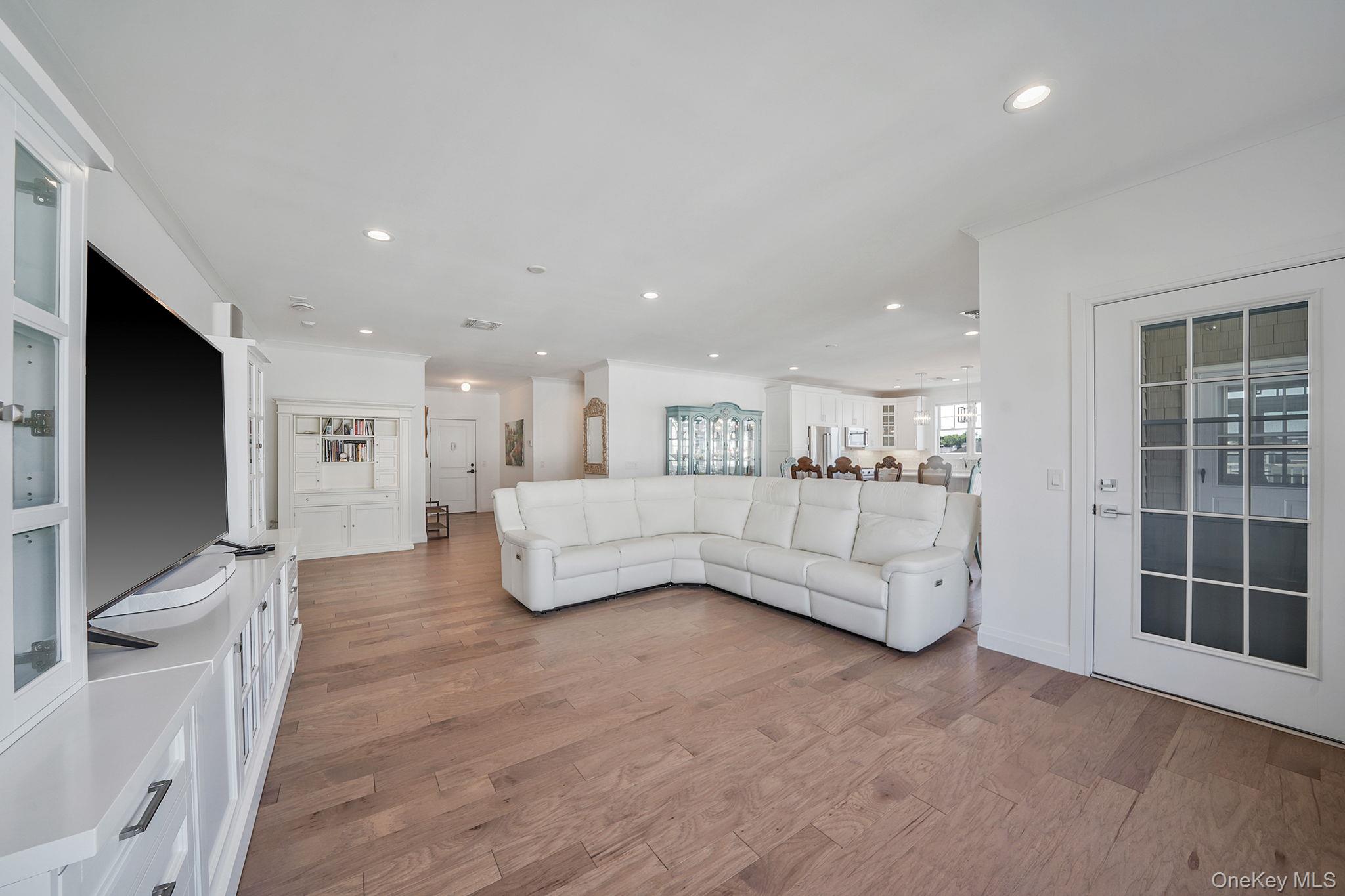 29304 Spruce Pond Circle