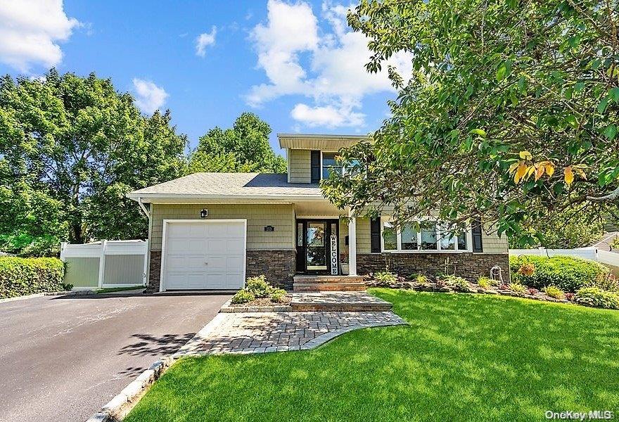 153 Fifty Acre Road S