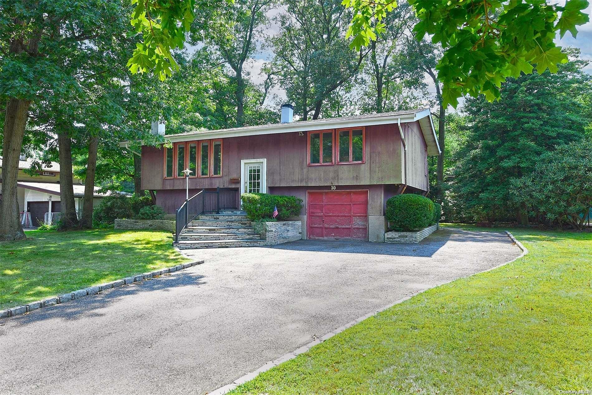 30 Deepdale Drive