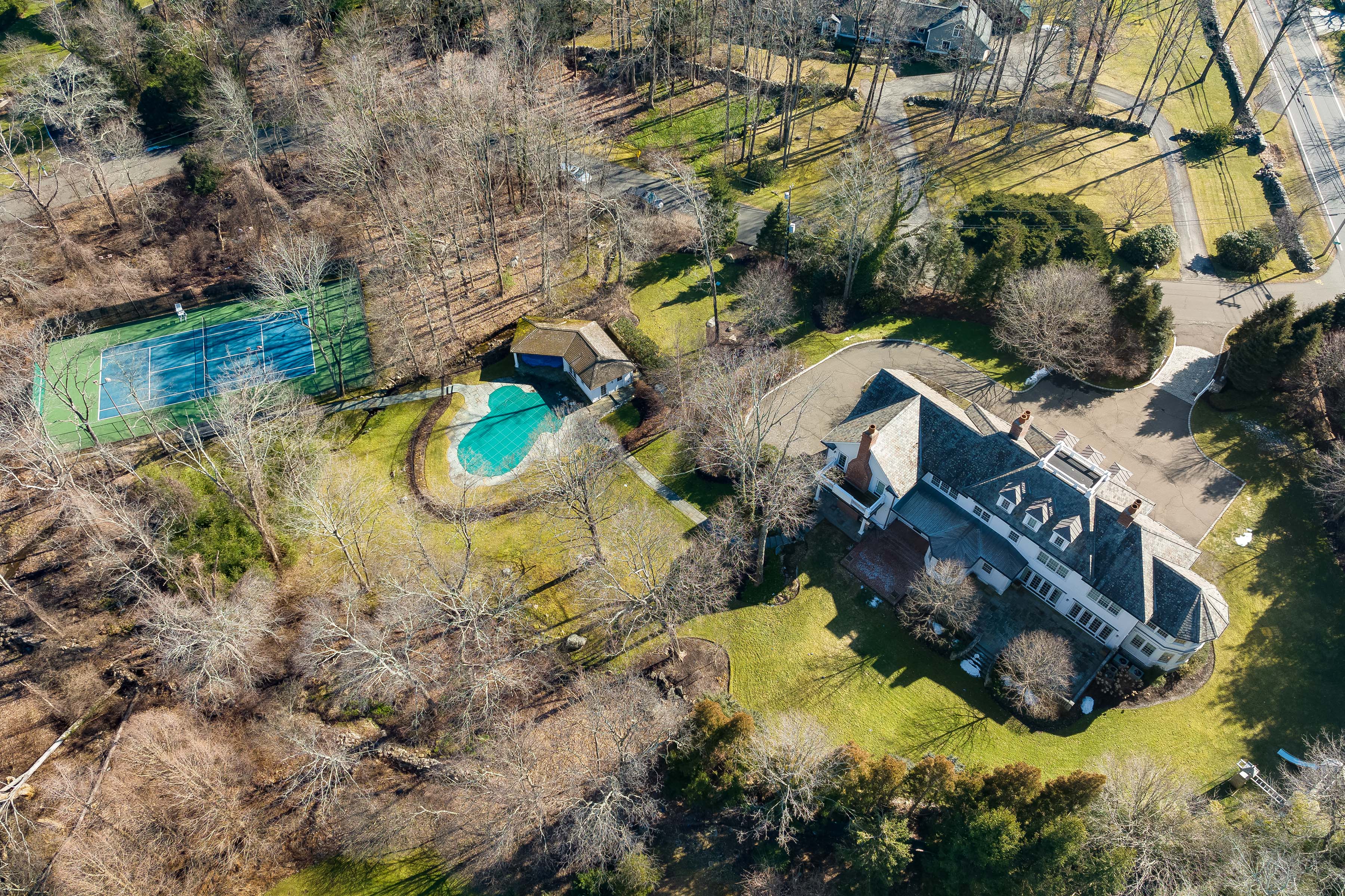 269 Round Hill Road